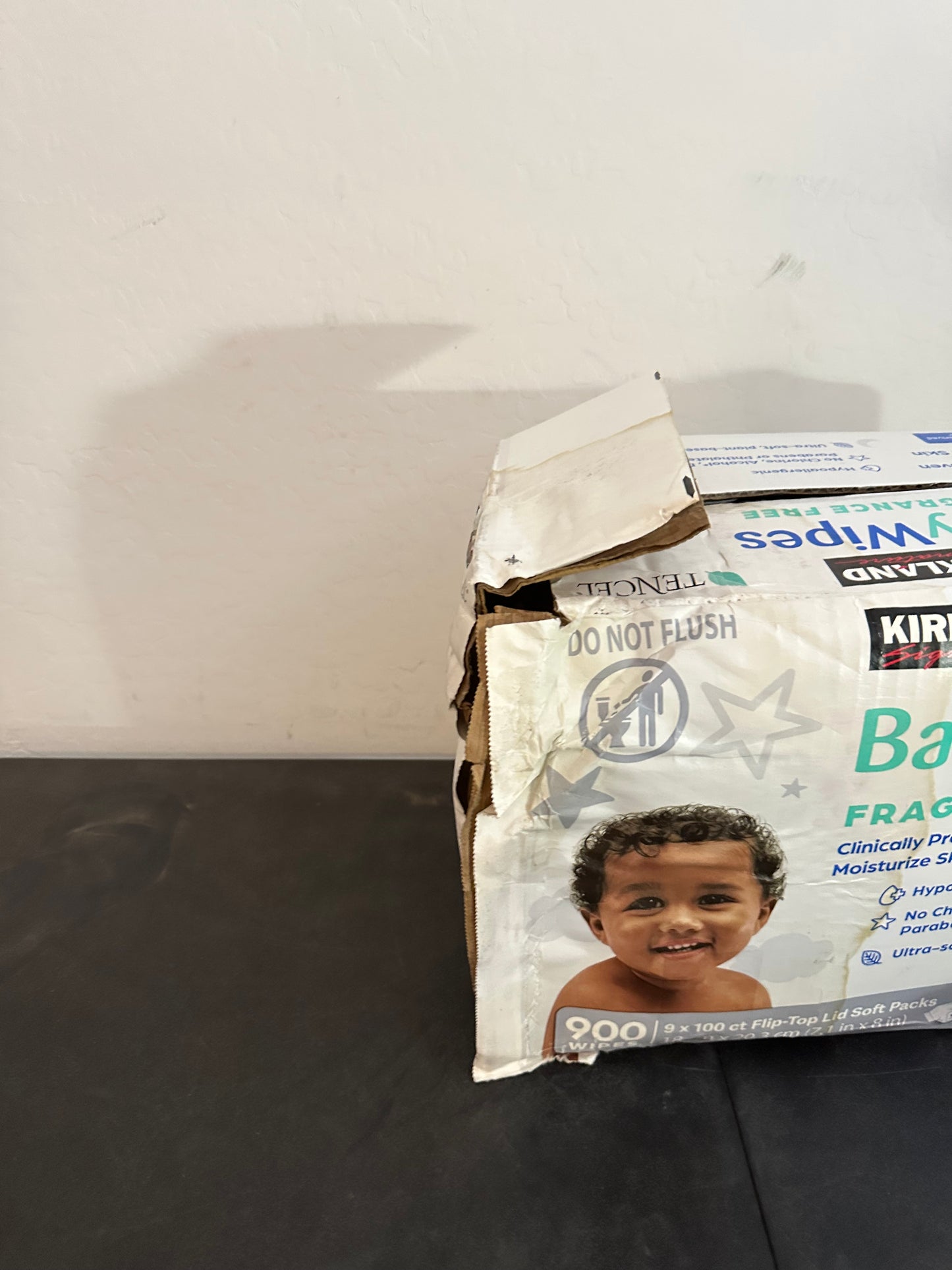 Costco Kirkland Baby Wipes 900 count