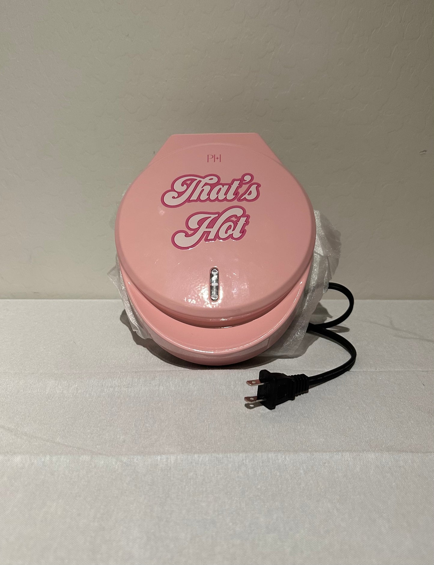 Paris Hilton Heart Waffle Maker, Makes 5 Mini Heart Shaped Waffles or 1 Individual Waffle, Easy to Clean 6" Nonstick Plates, Made without PFAS or PFOA, Electric Waffle Iron, Pink