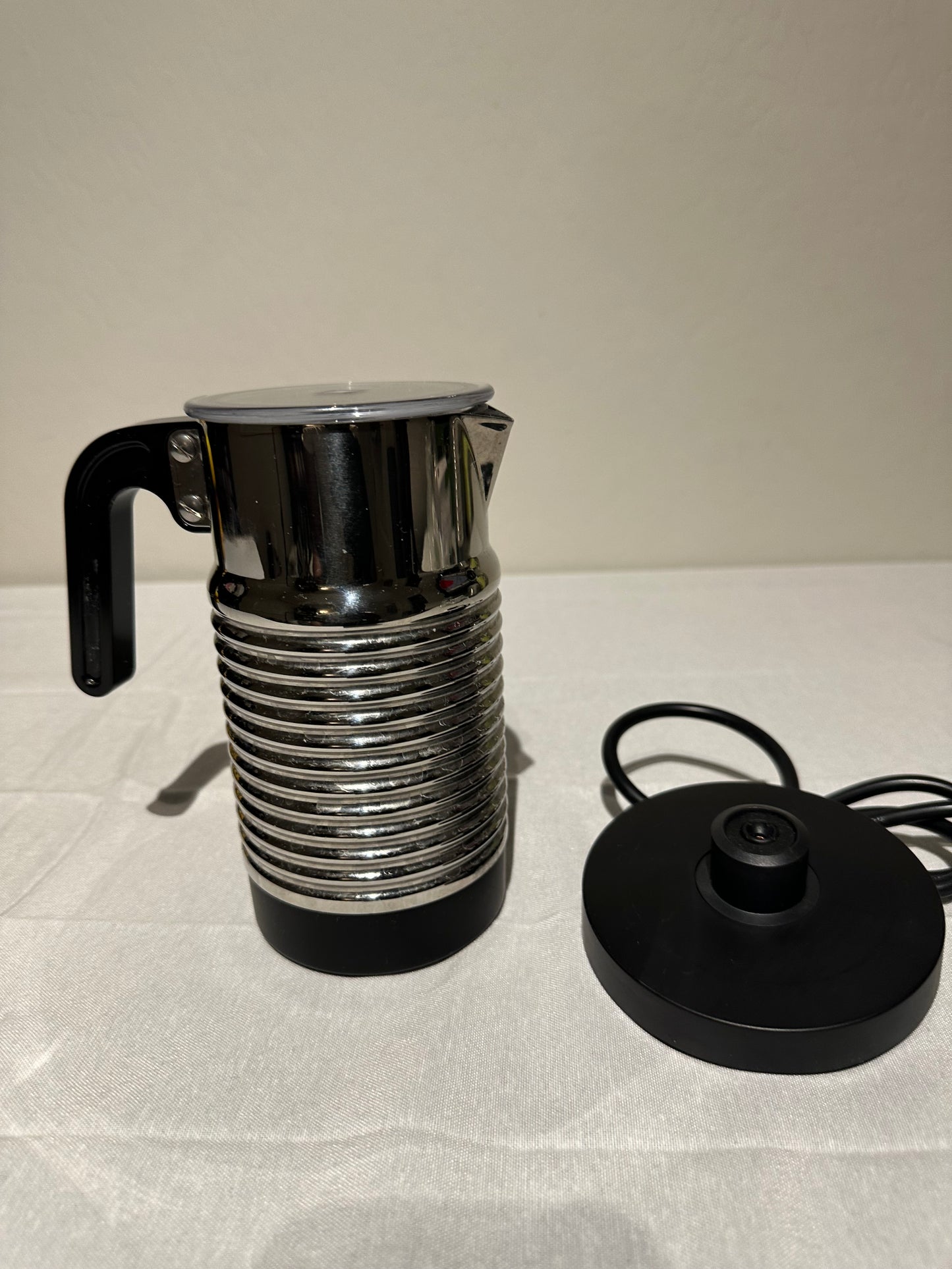 Nespresso Aeroccino 4 Milk Frother