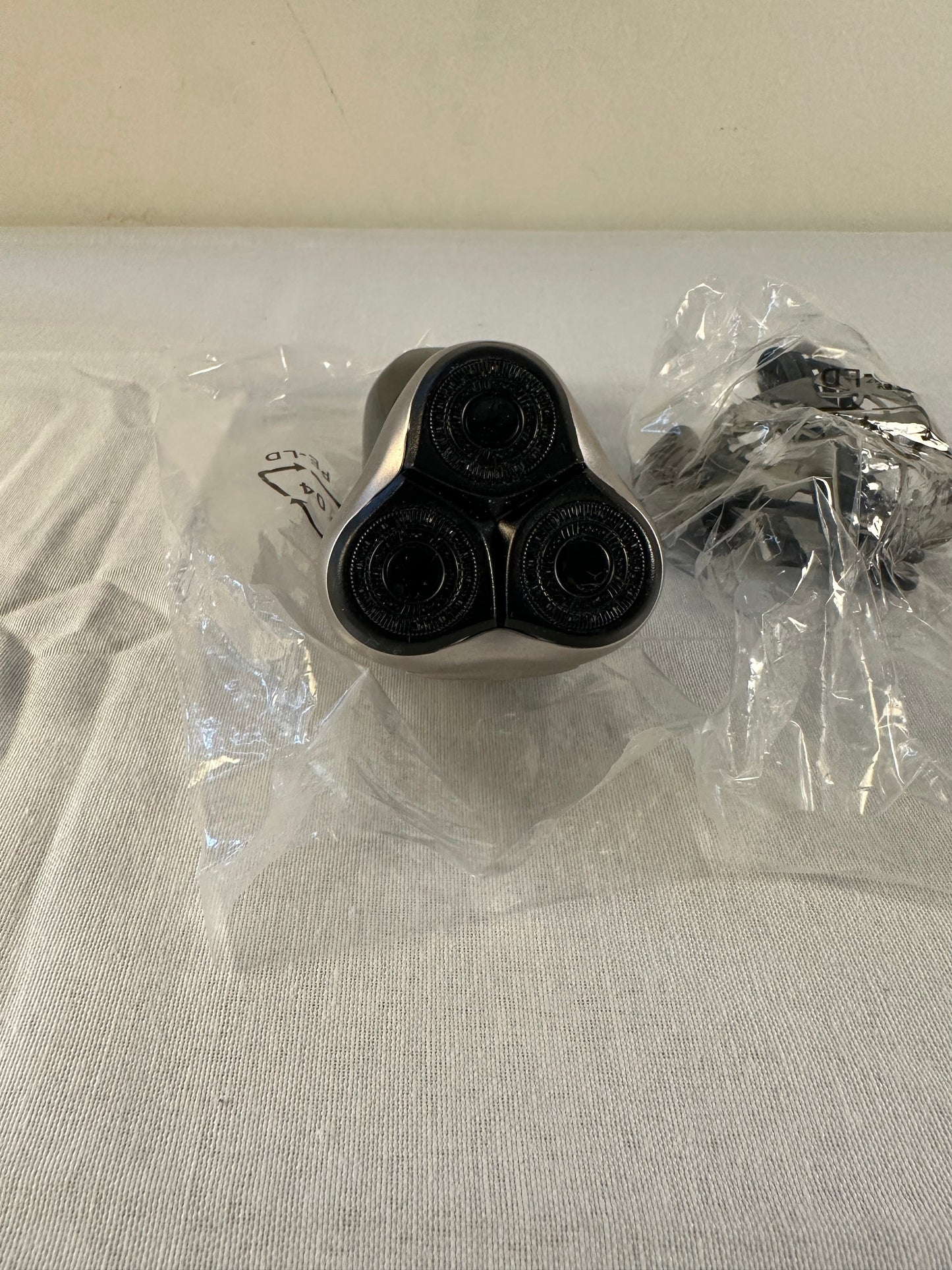 Remington R5 Style Series Rotary Electric Shaver with Graphite, Men - You Get Two Great Styles from One Shaver with The Included Stubble Attachment, 100% Waterproof Design