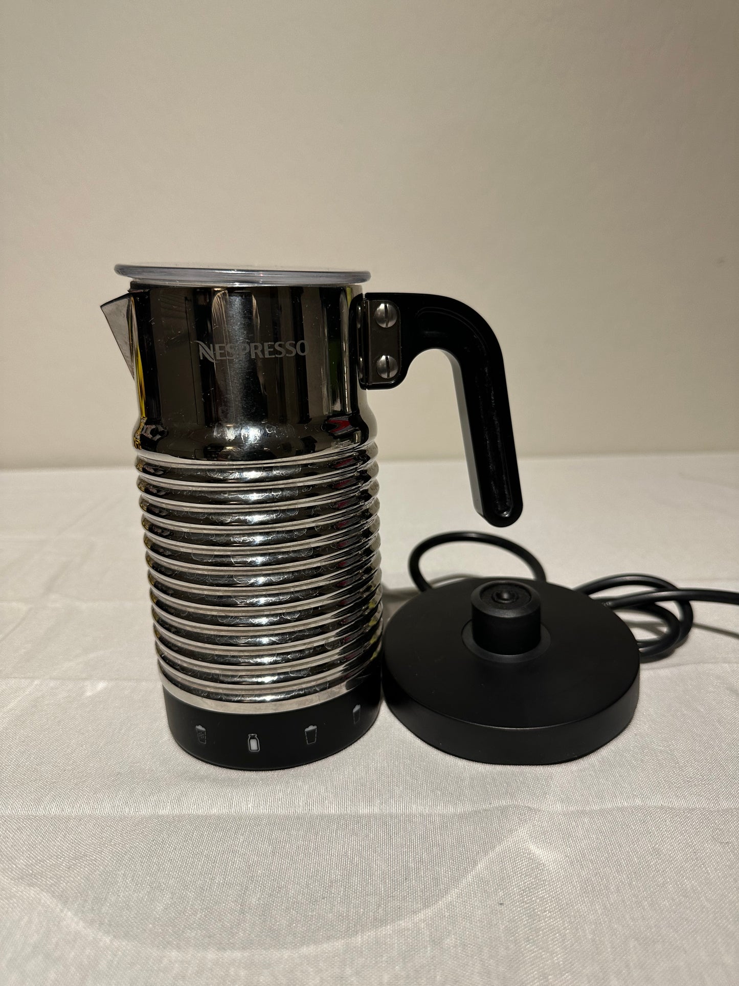 Nespresso Aeroccino 4 Milk Frother