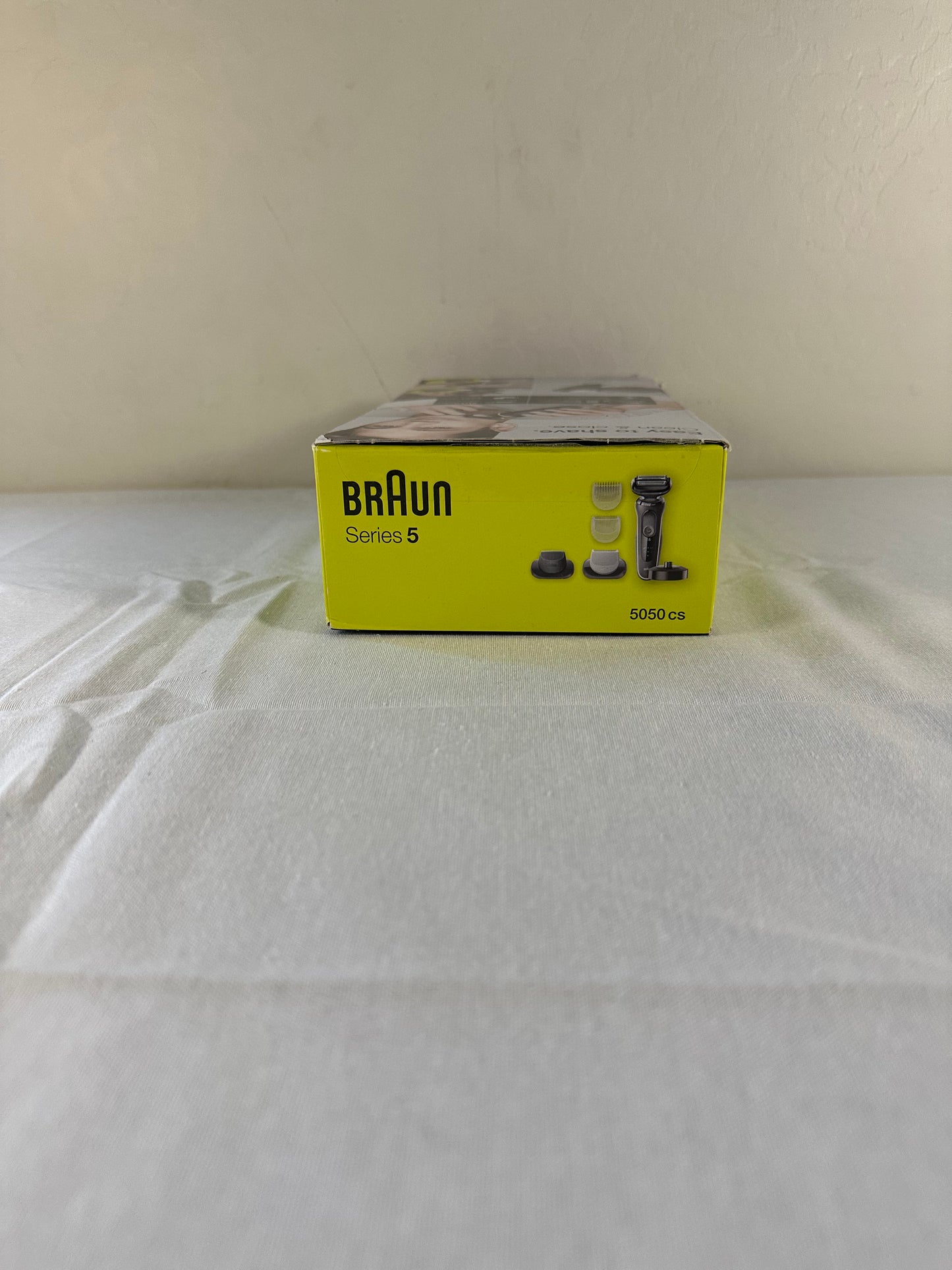 Braun Series 5 5020 Electric Razor for Men Foil Shaver with Beard Trimmer, Rechargeable, Wet & Dry with EasyClean, 5 Piece Set