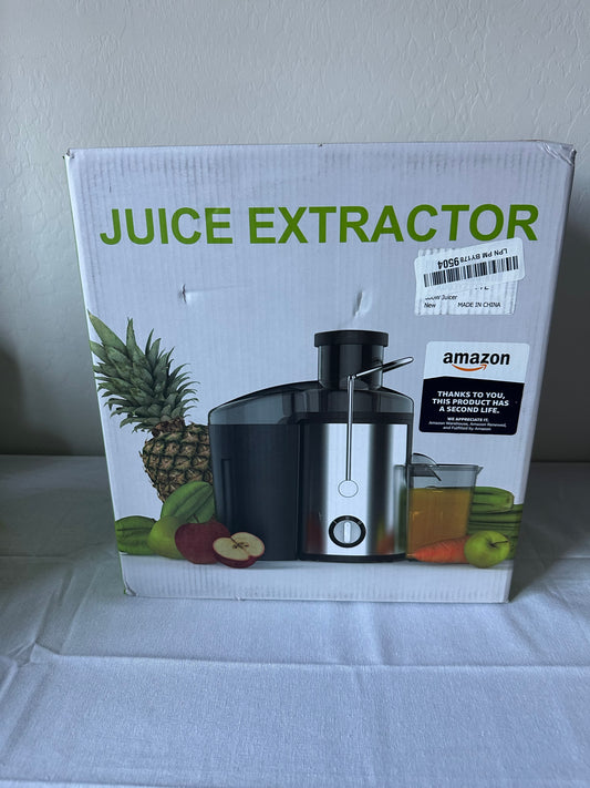 Juice Extractor. Juicer