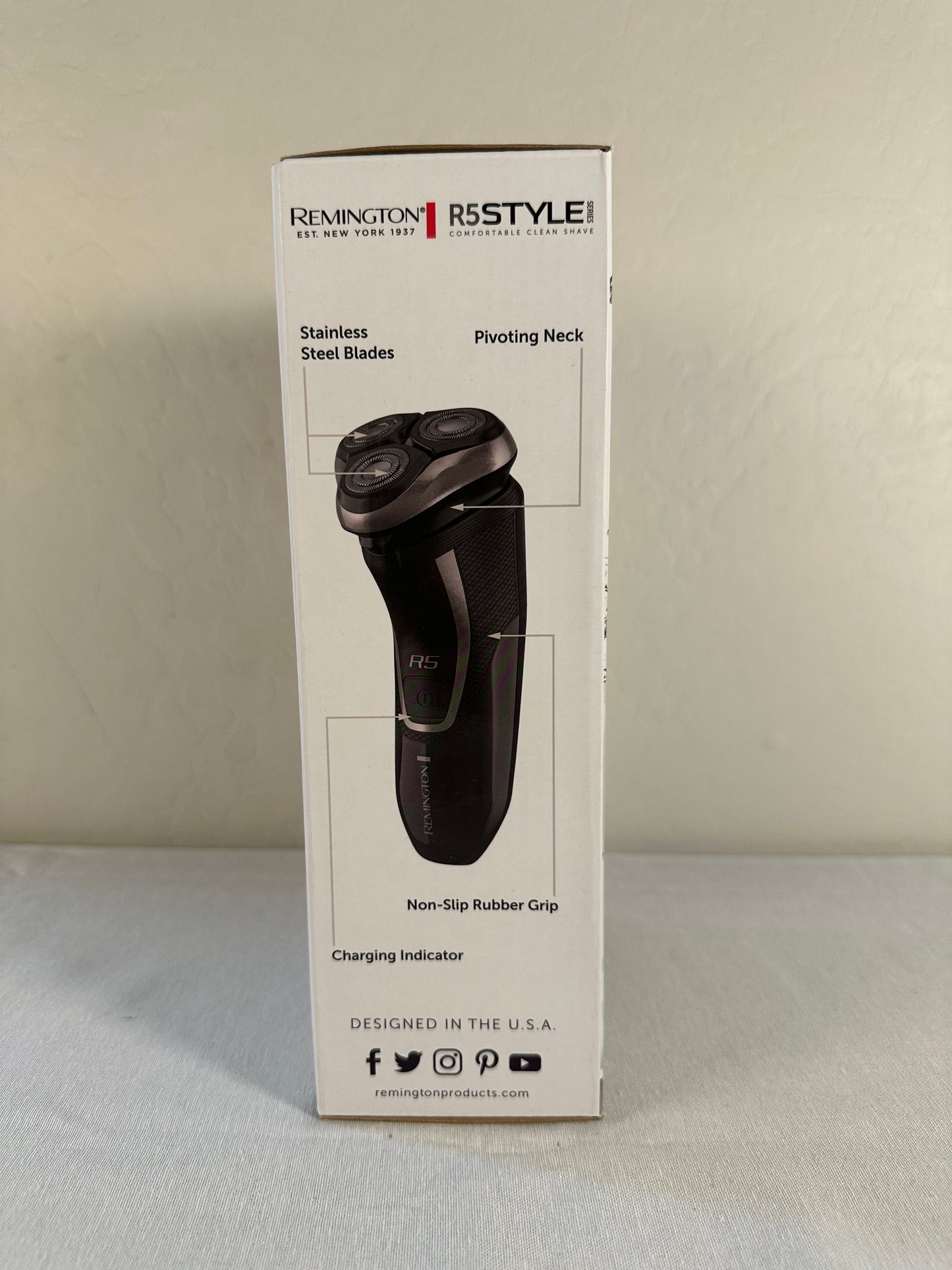 Remington R5 Style Series Rotary Electric Shaver with Graphite, Men - You Get Two Great Styles from One Shaver with The Included Stubble Attachment, 100% Waterproof Design