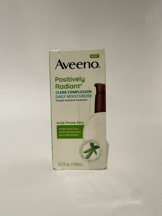Aveeno Positively Radiant Clear Complexion Face Moisturizer, Acne Facial Moisturizer with Soy and Salicylic Acid for Oily Skin, Hypoallergenic Formula, Paraben-Free, Non-Comedogenic, Pump, 4 FL OZ